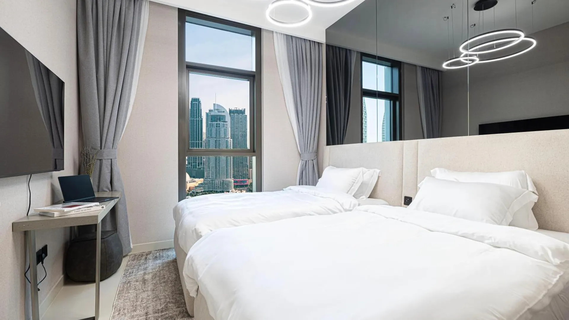 Luxury 4Br Burj Khalifa View Dubai Mall 0*,